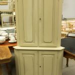 820 3321 CORNER CUPBOARD